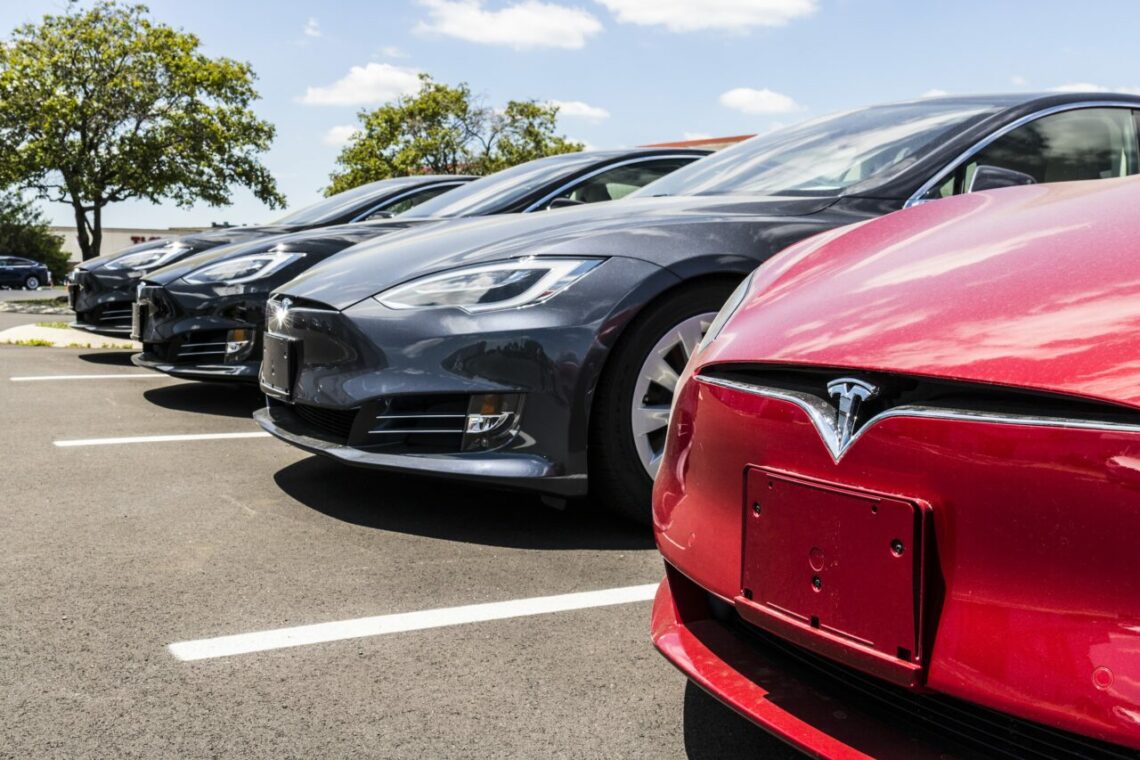 Tesla baixou o preço do Full Self-Driving (FSD)